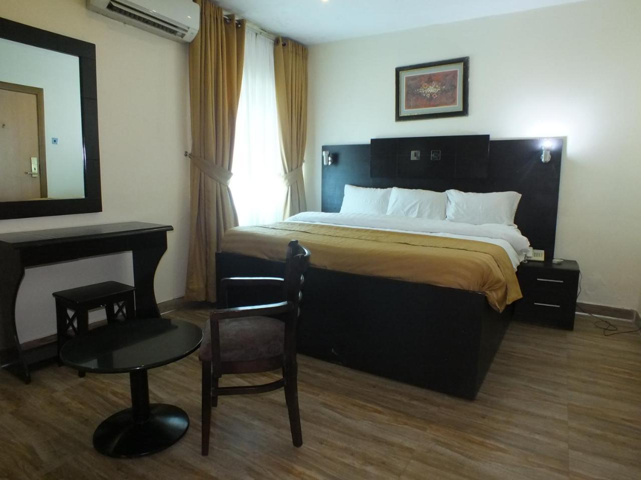 אנוגו Eden Crest Hotel & Resort מראה חיצוני תמונה